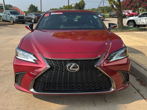 Used 2019 Lexus ES 350 F Sport w/ Accessory Package FWD image 3
