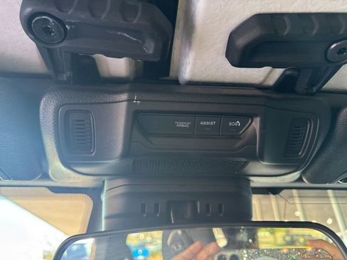 Used 2025 Jeep Wrangler Unlimited Sahara w/ Safety Group AWD/4WD image 20