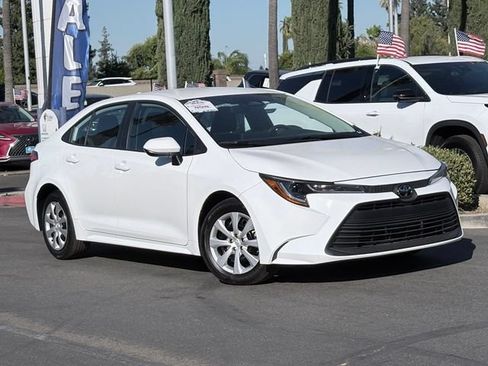 Used 2026 Toyota Corolla LE FWD image 2