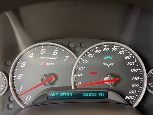 Used 2008 Chevrolet Corvette Z06 w/ Preferred Equipment Group RWD image 19
