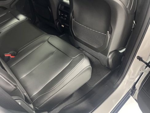 New 2025 Jeep Grand Cherokee Limited image 22