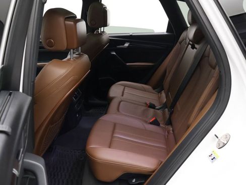 Used 2018 Audi Q5 Prestige w/ Prestige Package image 19