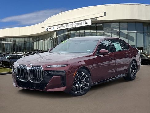 Certified 2023 BMW 760i xDrive w/ Executive Package image 1