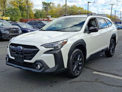 Certified 2025 Subaru Outback Onyx Edition image 3