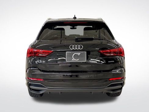 Certified 2023 Audi Q3 2.0T Premium w/ Convenience Package image 4