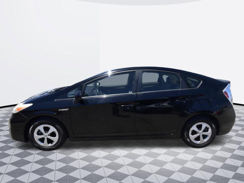 Used 2014 Toyota Prius Four FWD image 4