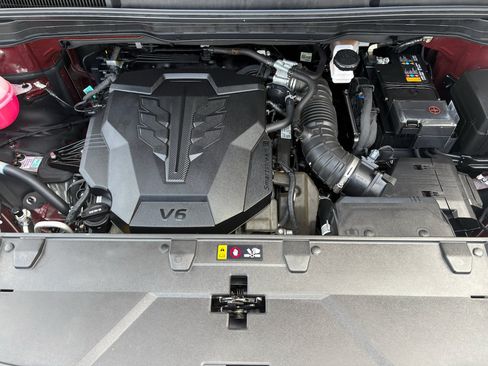 Used 2024 Kia Carnival LX FWD image 26