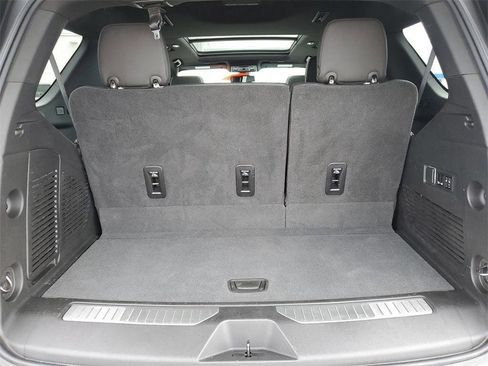 Certified 2022 Chevrolet Tahoe Z71 w/ Luxury Package image 31