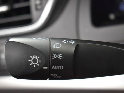 Used 2017 Toyota Camry XSE w/ Moonroof Package image 27