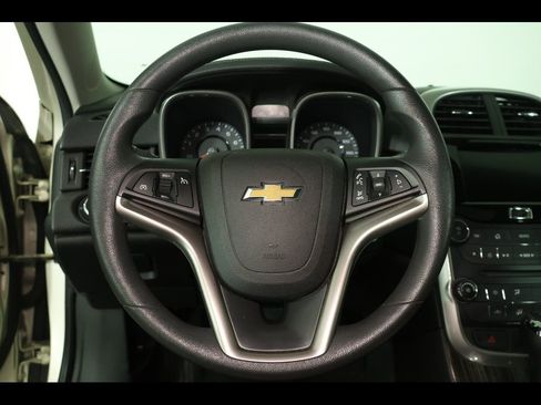 Used 2015 Chevrolet Malibu LT w/ Power Convenience Package FWD image 12