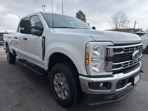 Used 2024 Ford F350 XLT w/ FX4 Off-Road Package image 4