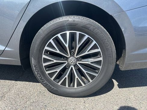 Used 2019 Volkswagen Jetta SEL FWD image 10