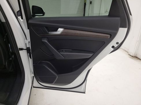 Used 2021 Audi Q5 2.0T Premium w/ Convenience Package image 41