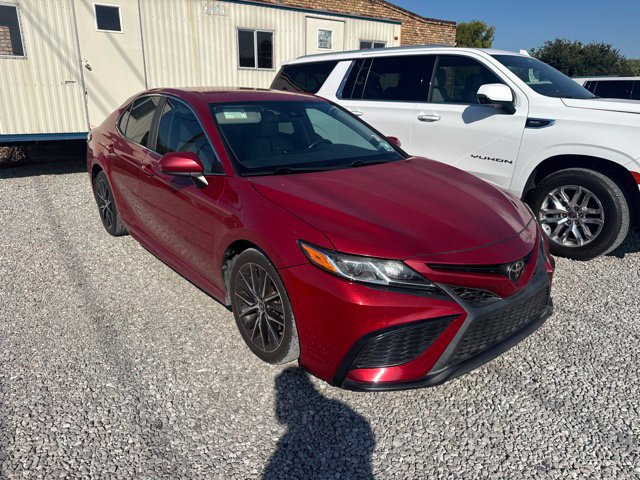 Used 2021 Toyota Camry SE FWD image 2