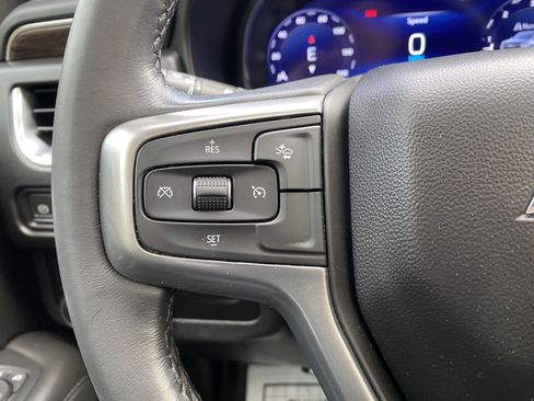 Used 2023 Chevrolet Suburban Z71 image 21