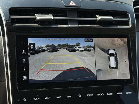 Used 2023 Hyundai Tucson Limited AWD/4WD image 13