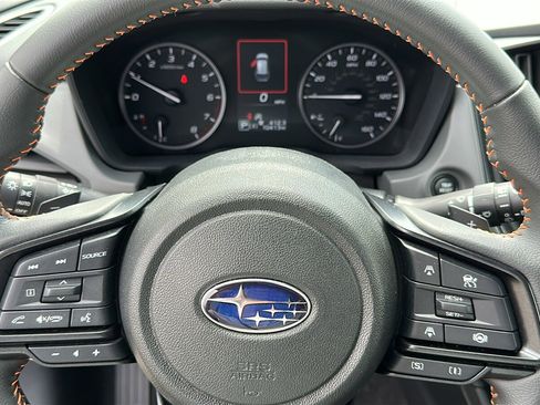 Used 2024 Subaru Crosstrek 2.5i Limited image 12