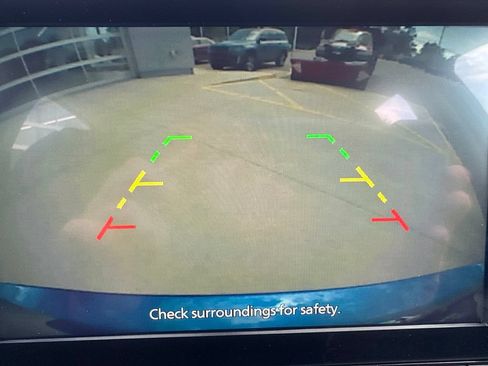 Used 2025 Nissan Sentra SR FWD image 30