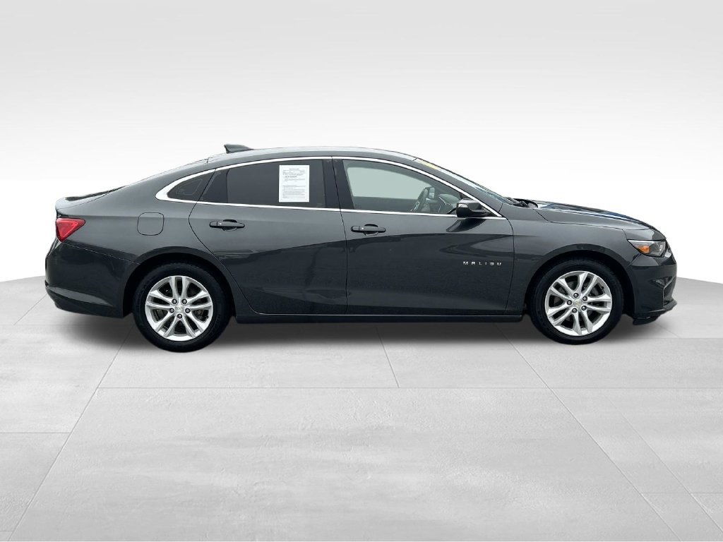 Used 2016 Chevrolet Malibu LT FWD image 2