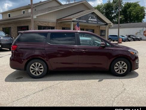 Used 2019 Kia Sedona LX FWD image 6