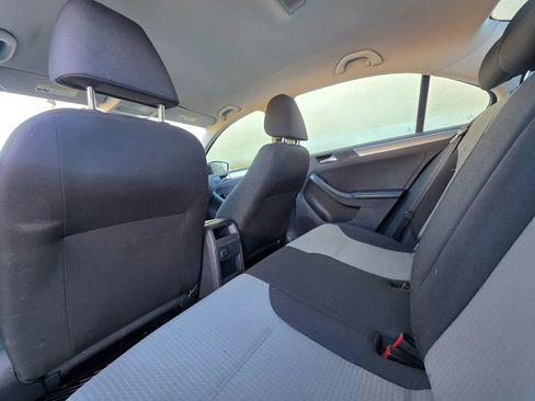 Used 2017 Volkswagen Jetta S image 12