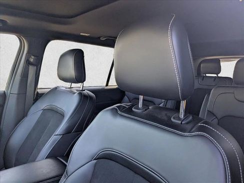 Certified 2024 Jeep Grand Cherokee L Altitude image 14