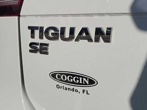 Used 2019 Volkswagen Tiguan SE image 30