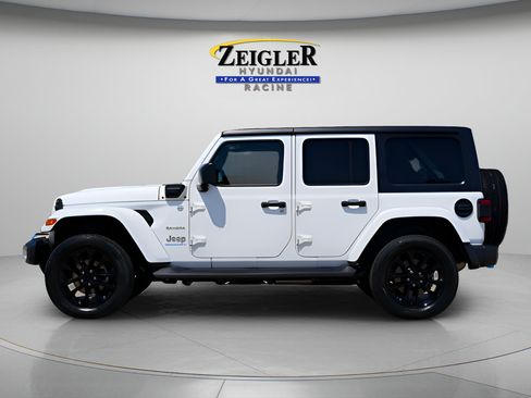 Used 2023 Jeep Wrangler Unlimited Sahara w/ Cold Weather Group AWD/4WD image 4