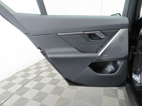 Certified 2025 BMW 530i image 27