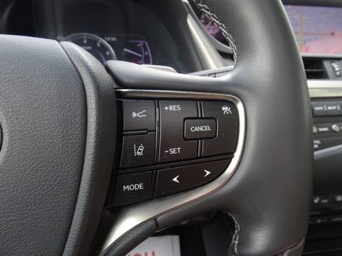 Used 2020 Lexus ES 350 w/ Accessory Package FWD image 24