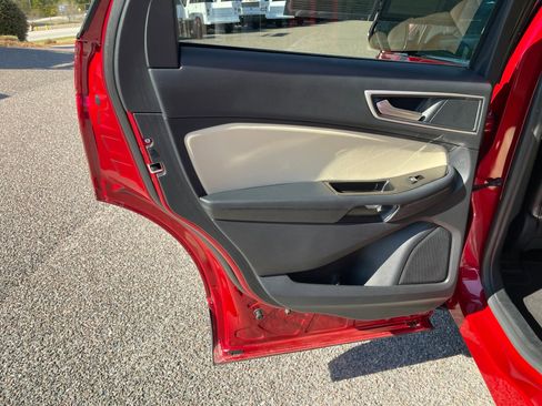 Used 2020 Ford Edge SEL w/ Convenience Package image 20
