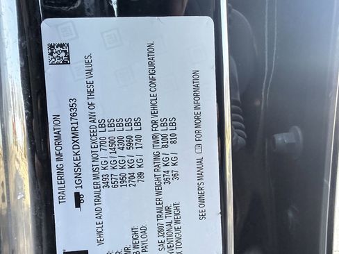 Used 2021 Chevrolet Suburban RST w/ Luxury Package image 76