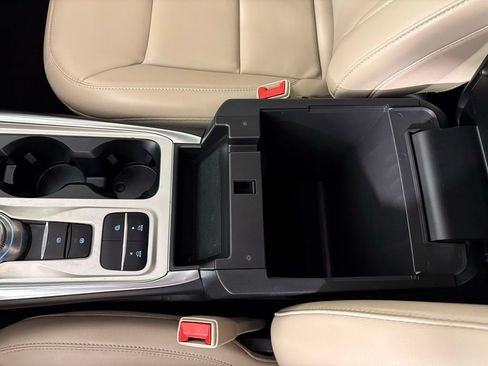 Used 2023 Ford Explorer XLT w/ Equipment Group 202A image 35