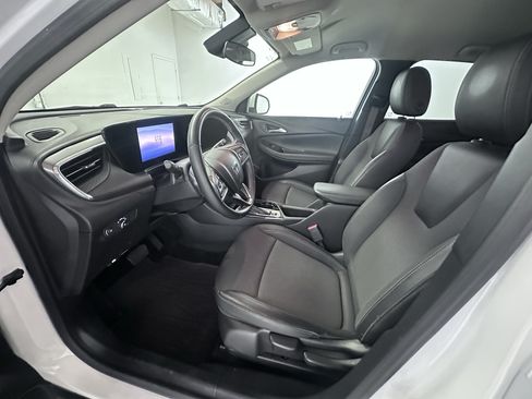 Used 2024 Buick Encore GX Preferred AWD/4WD image 39