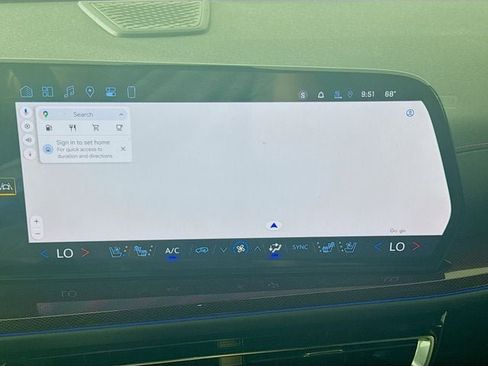 Used 2024 Chevrolet Traverse RS image 14