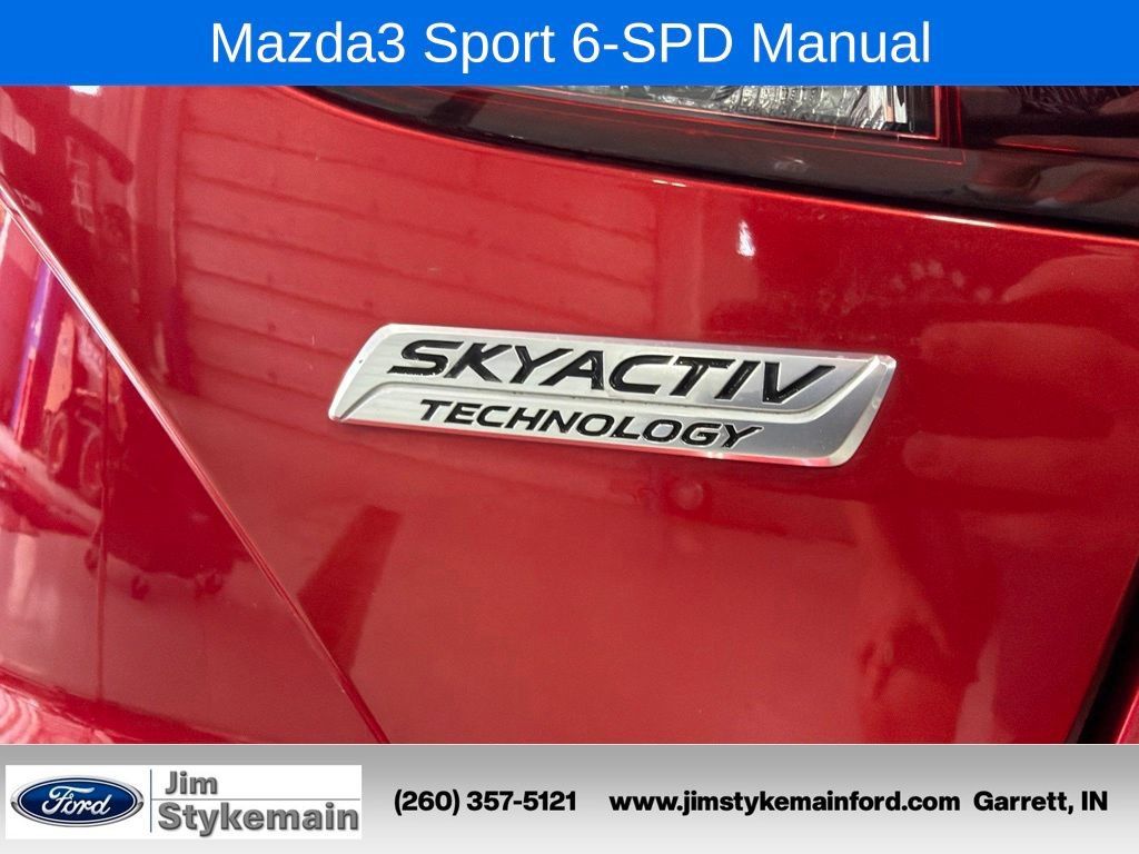 Used 2018 MAZDA MAZDA3 Sport FWD image 11