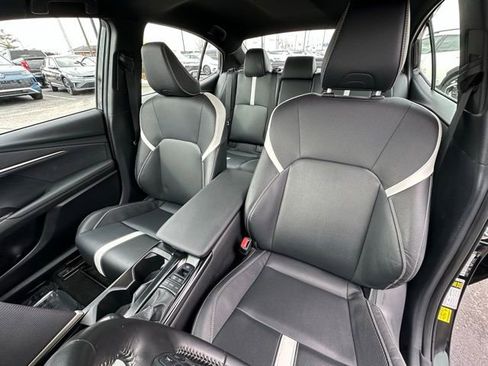 Used 2025 Toyota Camry SE image 24