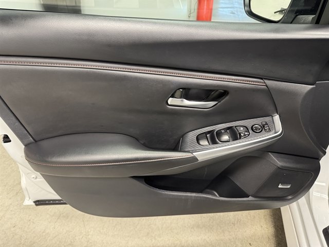 Used 2024 Ford Escape Active AWD/4WD image 32