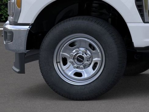 New 2026 Ford F350 XL w/ XL Chrome Package image 19