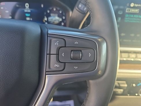 Used 2025 Chevrolet Silverado 1500 LT image 18