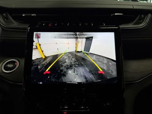 Used 2025 Jeep Grand Cherokee Overland w/ Trailer Tow Package image 15