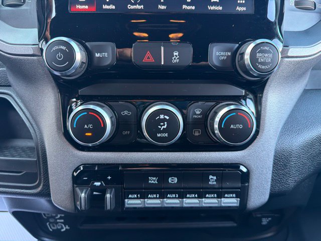 Used 2024 RAM 3500 Tradesman w/ Towing Technology Group AWD/4WD image 31