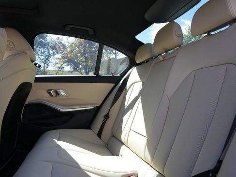 Used 2023 BMW 330i Sedan w/ Premium Package RWD image 15