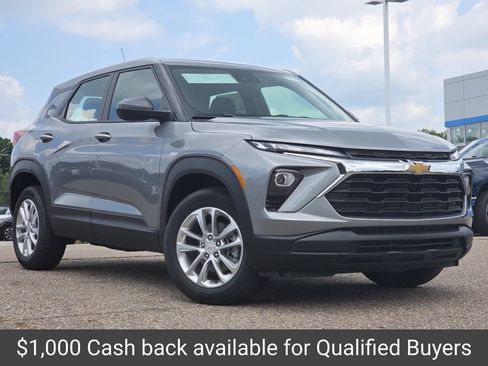 New 2026 Chevrolet TrailBlazer LS AWD/4WD image 2