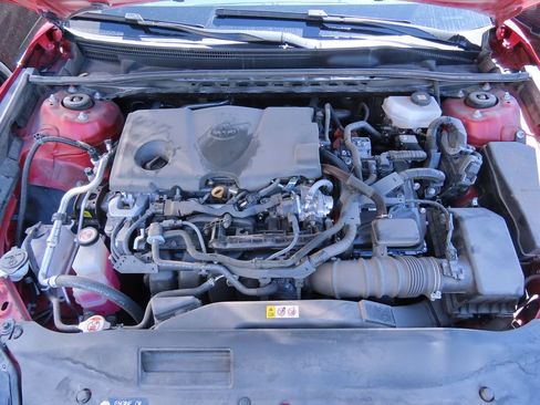 Used 2025 Toyota Camry LE FWD image 13