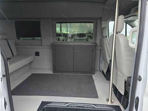 Used 2019 Ford Transit 350 XLT image 11