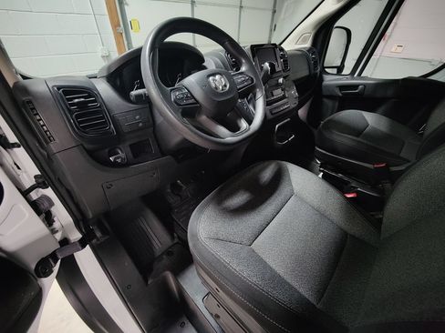 Used 2023 RAM ProMaster 2500 FWD image 28