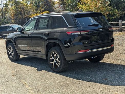 New 2025 Jeep Grand Cherokee Limited image 4
