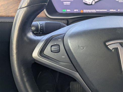 Used 2019 Tesla Model X 100D image 16