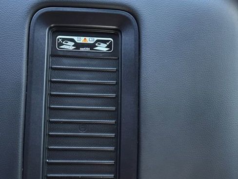 Used 2018 GMC Sierra 1500 SLT image 38